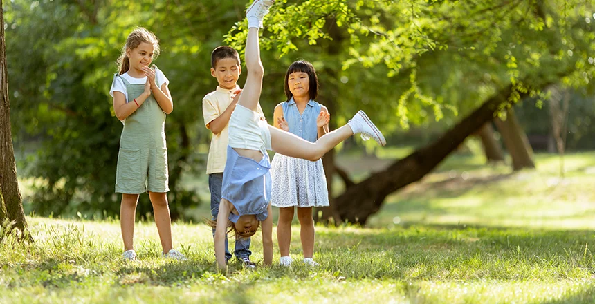 kids playing Image | PrometheuzHRT